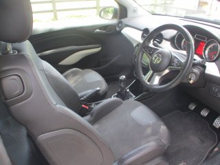 /photos/9737/6ac55308-39fb-0802-9c37-8e3f2711991e_i320x240.jpg